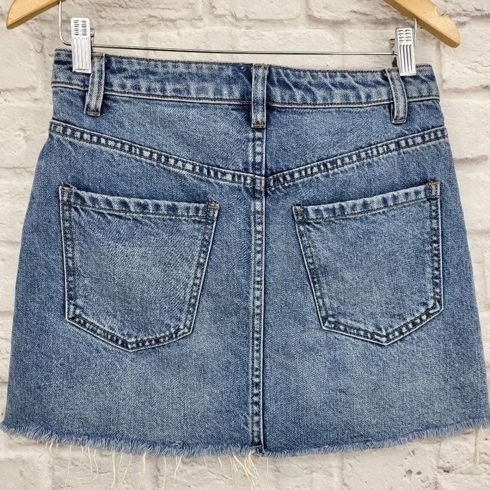 WE THE FREE Denim Zip It Up Front Mini Skirt Sz 25 Free People